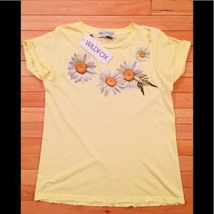 WILDFOX ( SMALL ) YELLOW DAISY T